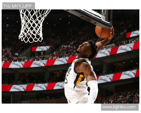 多诺万米切尔引领球队崛起展现超凡实力与领袖魅力