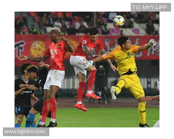 恒大与广岛激战正酣精彩直播视频全程回顾与分析