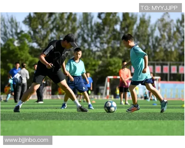 凭祥市体育中心精彩足球比赛直播全程回顾与精彩瞬间分享